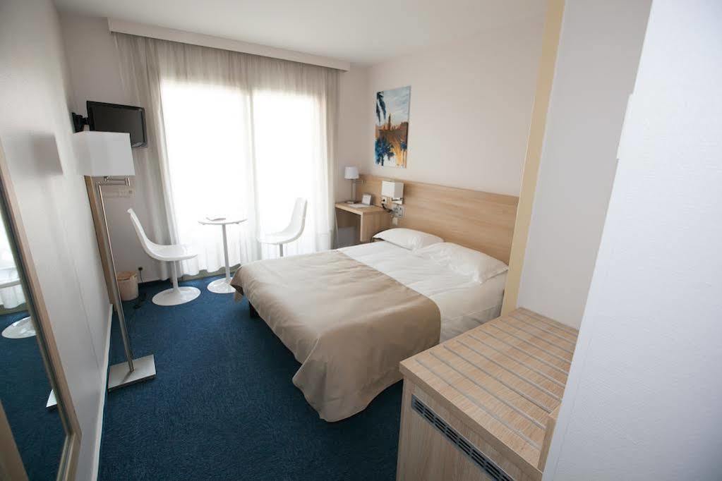 Hotel Chambord Menton Dış mekan fotoğraf